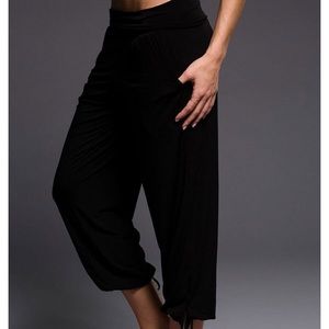 Onzie Black Gypsy Pant